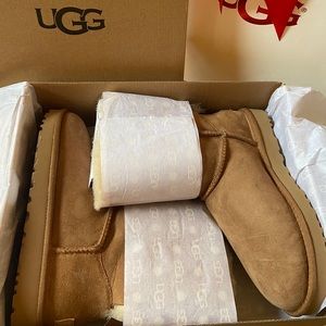UGG Bailey Bow II Boot Size Women’s 7